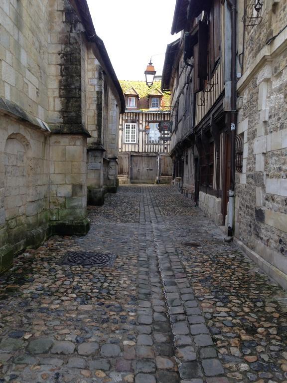 Appartement Le Notre Dame Honfleur Eksteriør billede